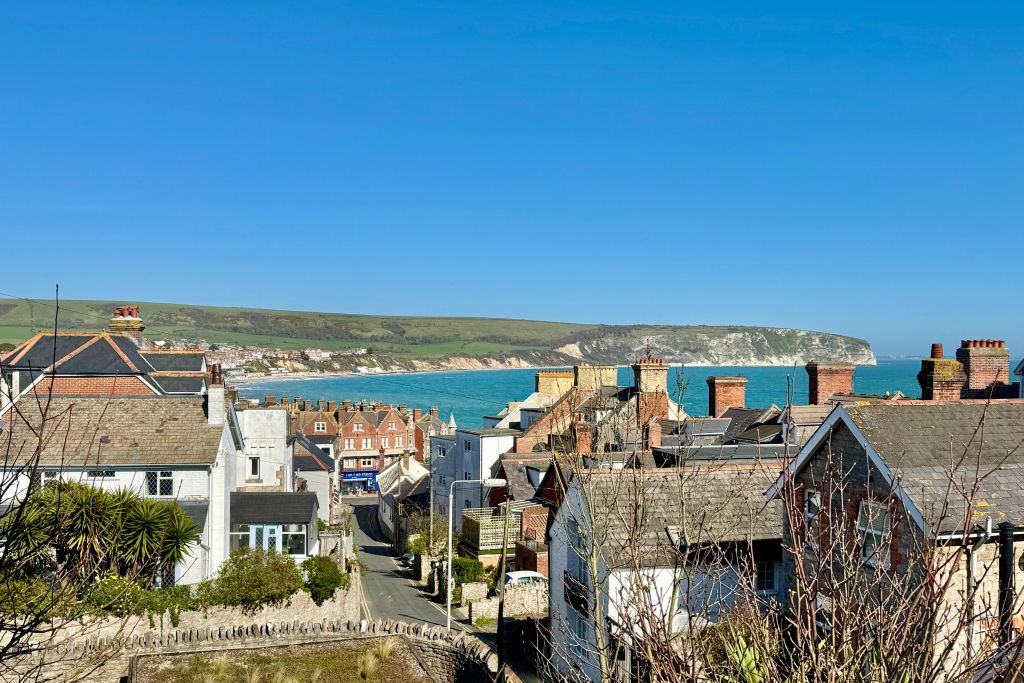 Property photo 2 of 12 Sea View