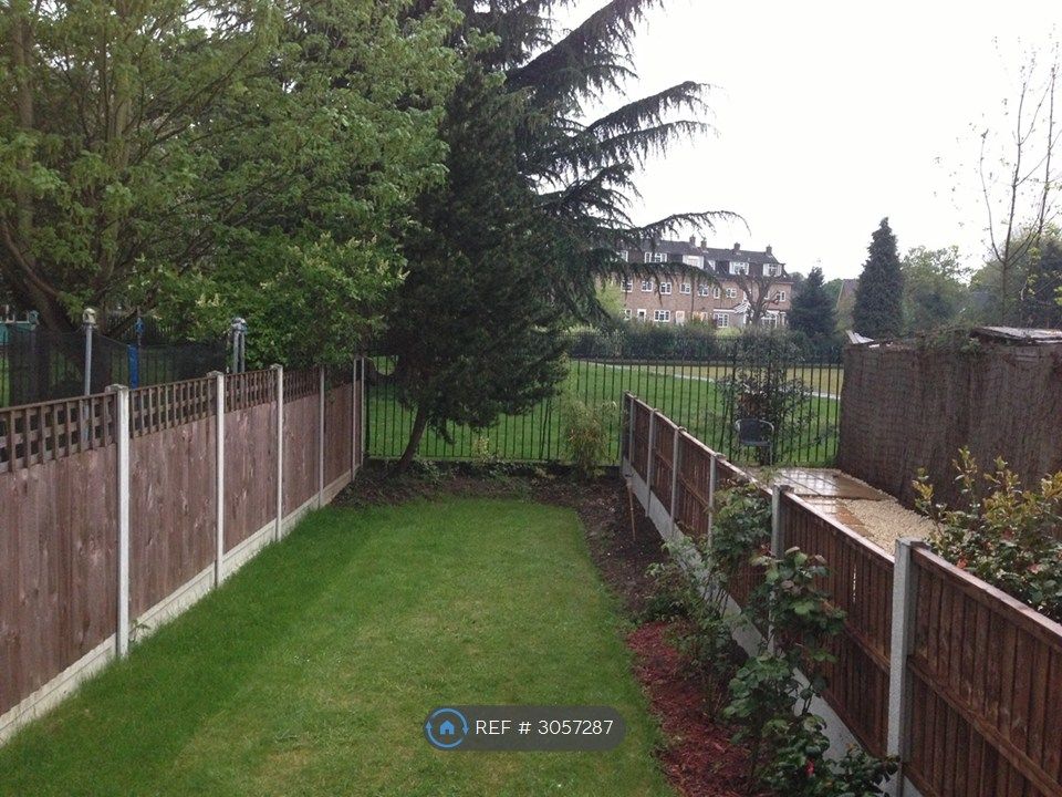 Property photo 1 of 7 Garden