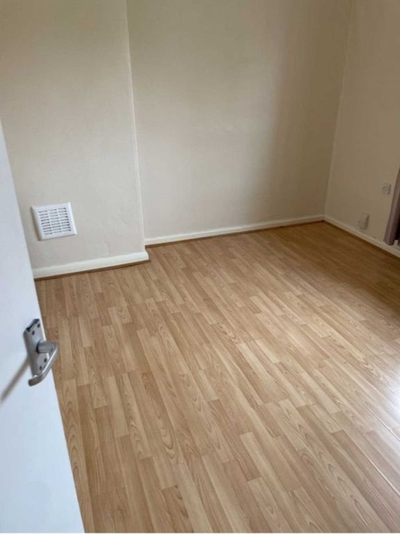 Property photo 3 of 3