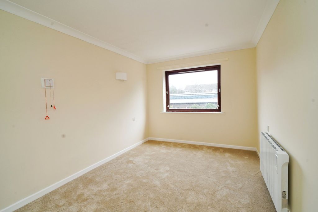 Property photo 3 of 11 Bedroom