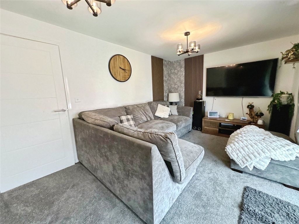 Property photo 3 of 18 Picture No. 03