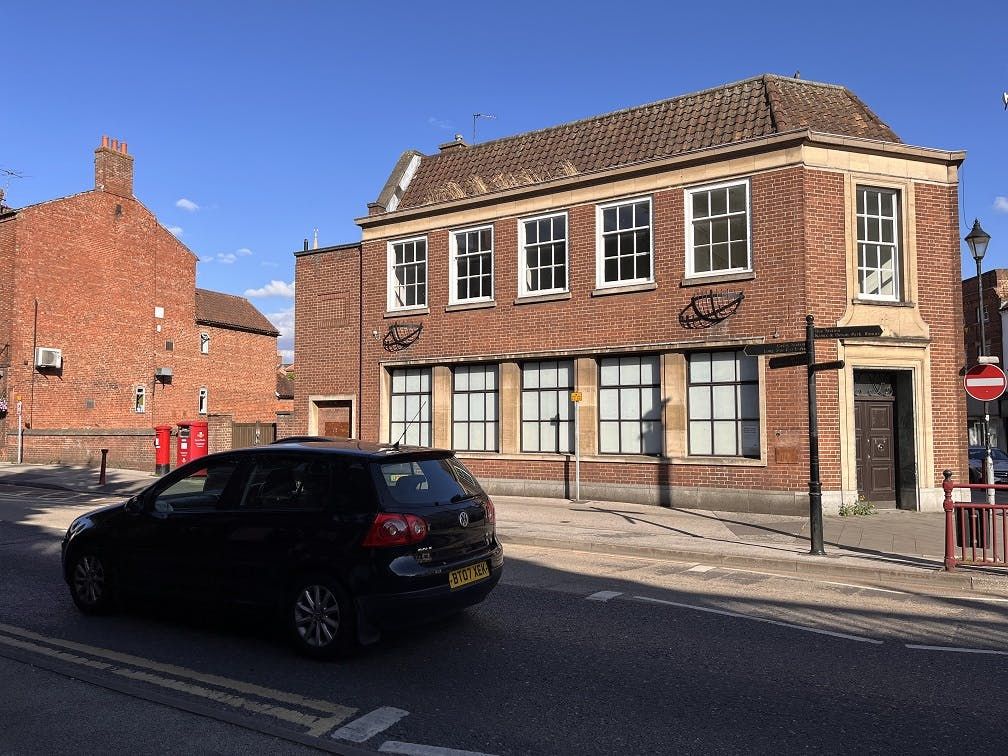 Property photo 3 of 8 Img_2533.Jpg