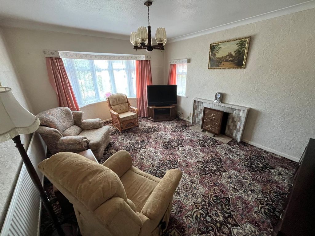 Property photo 2 of 15 Lounge 2.Jpg