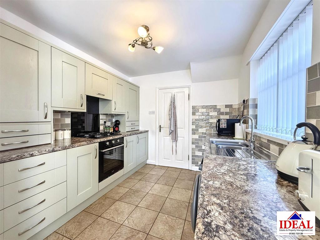 Property photo 3 of 24 Image00014.Jpg