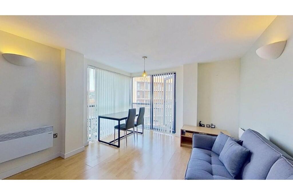 Property photo 3 of 11