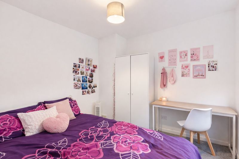 Property photo 2 of 10 Photo 11