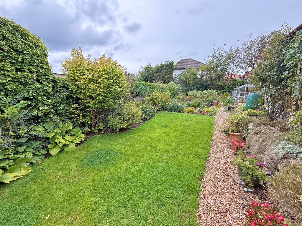 Property photo 2 of 14 Img_1880