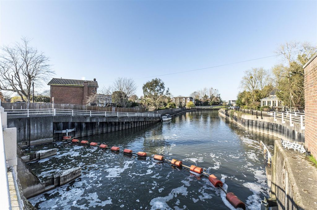 Property photo 2 of 22 Dsc_5197.Jpg