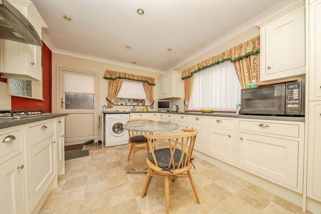 Property photo 3 of 14 Pbox-Img.Jpg
