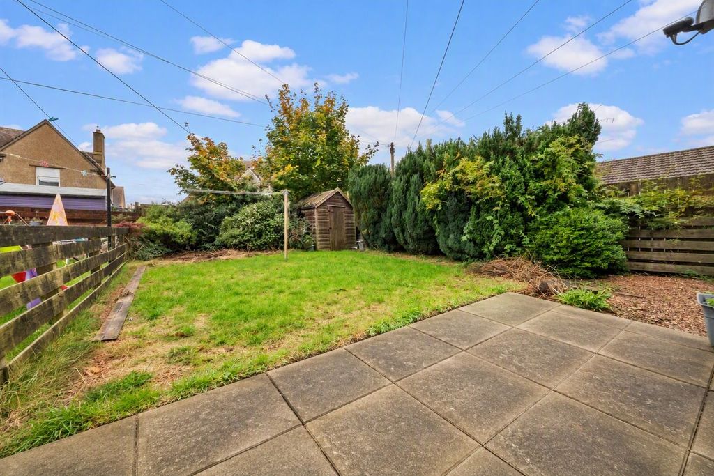 Property photo 3 of 19