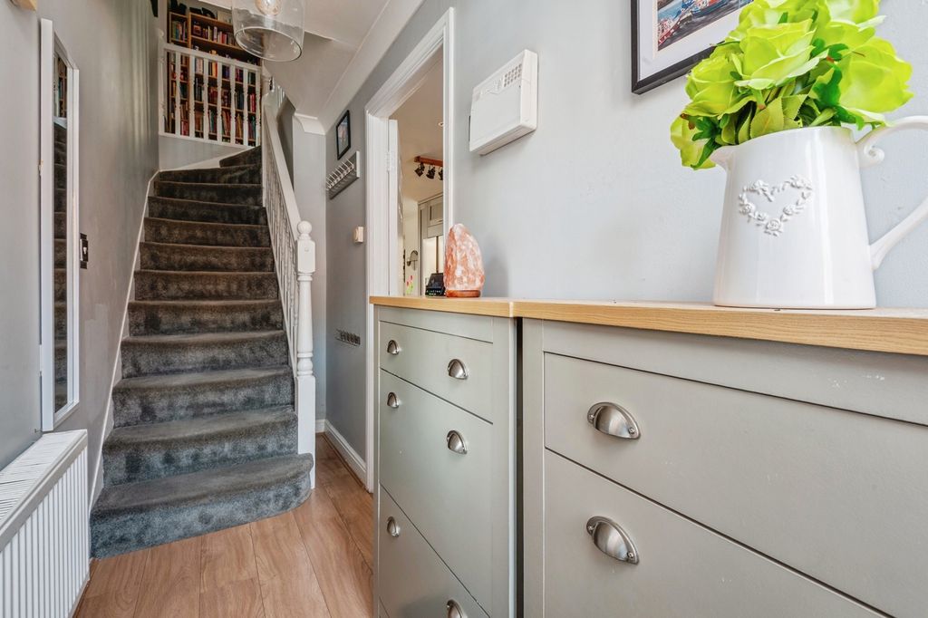 Property photo 3 of 31 Pbox-Img.Jpg