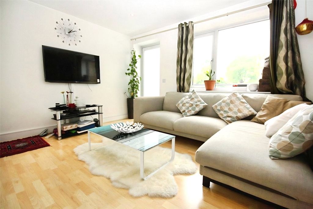 Property photo 2 of 8 Reception Room