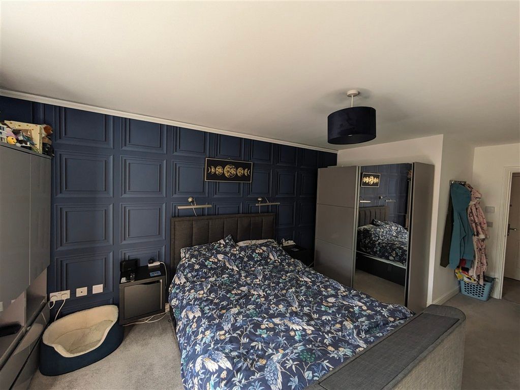 Property photo 3 of 8 Bedroom 1