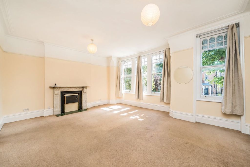 Property photo 2 of 5