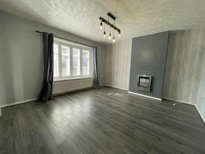 Property photo 2 of 11 Image