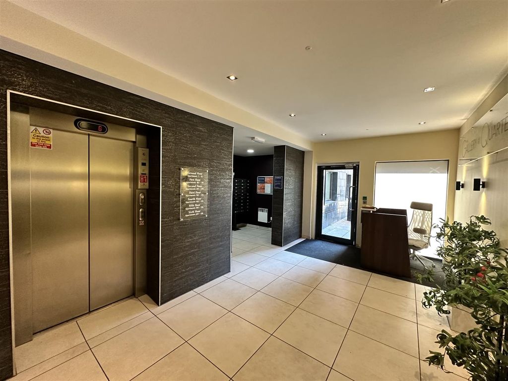 Property photo 3 of 3 Communal Entrace