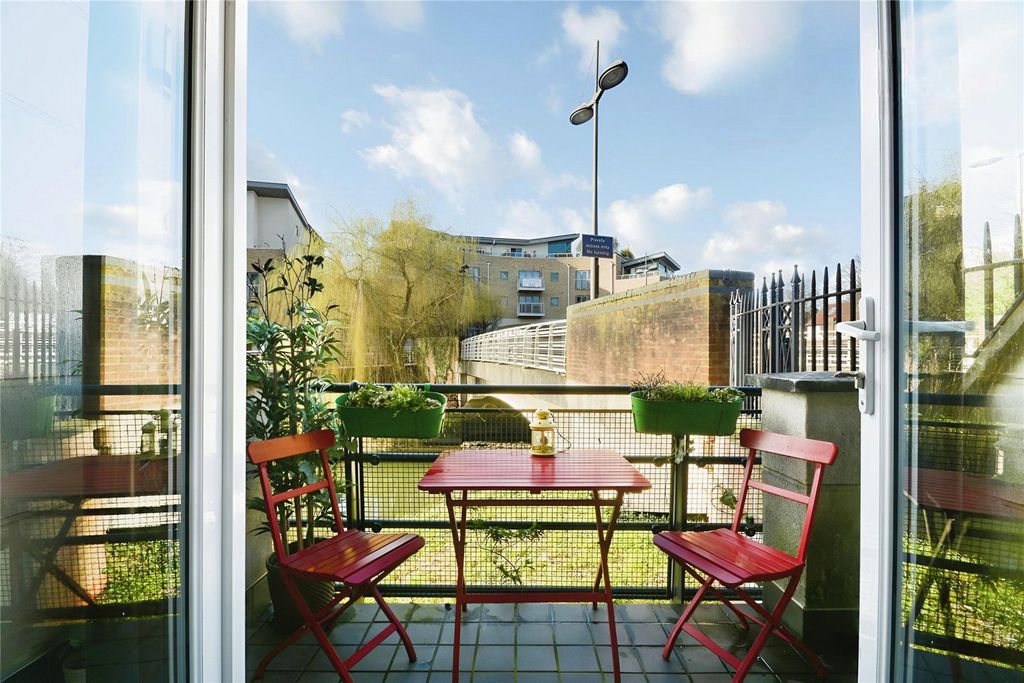 Property photo 2 of 8 Picture No. 02