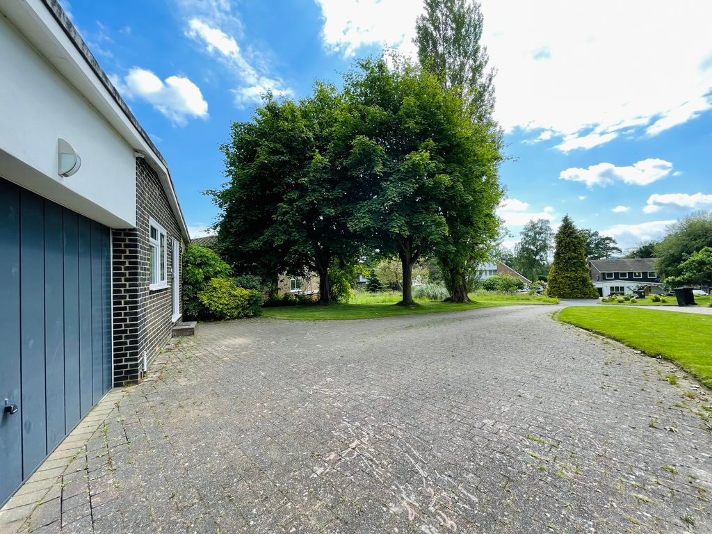 Property photo 2 of 31 Img_4015