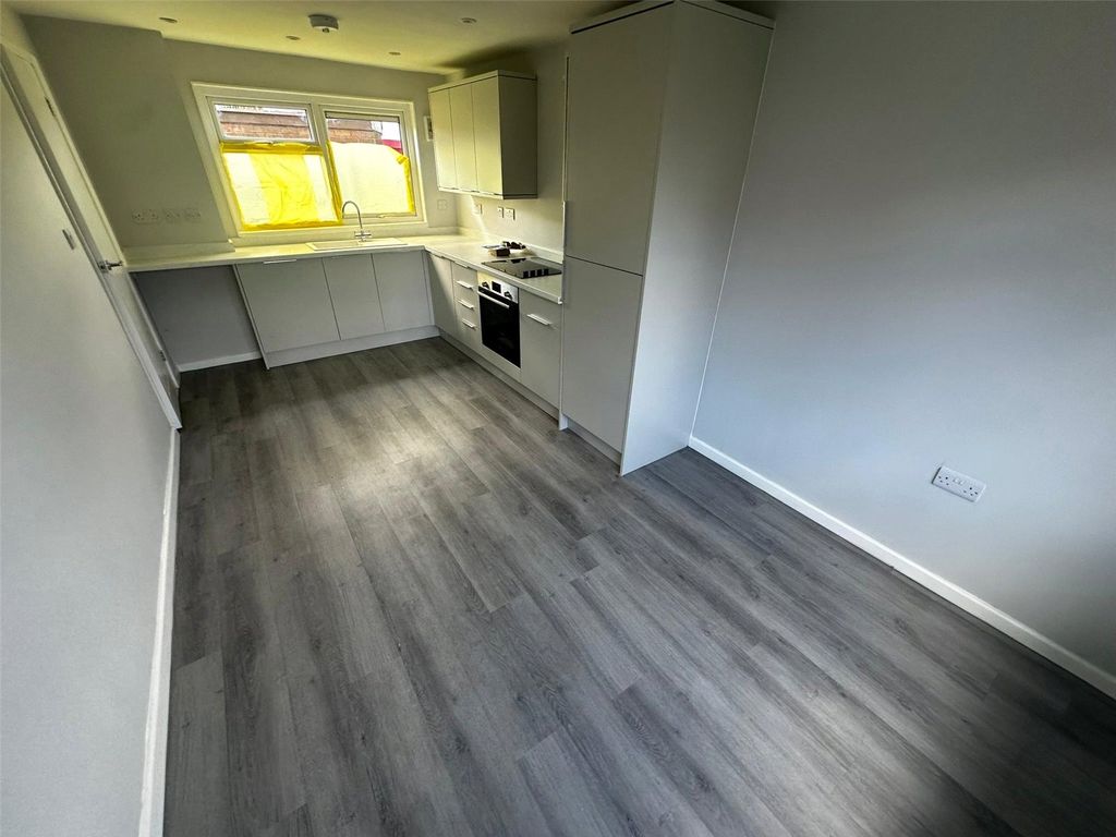 Property photo 3 of 9 Picture No. 05