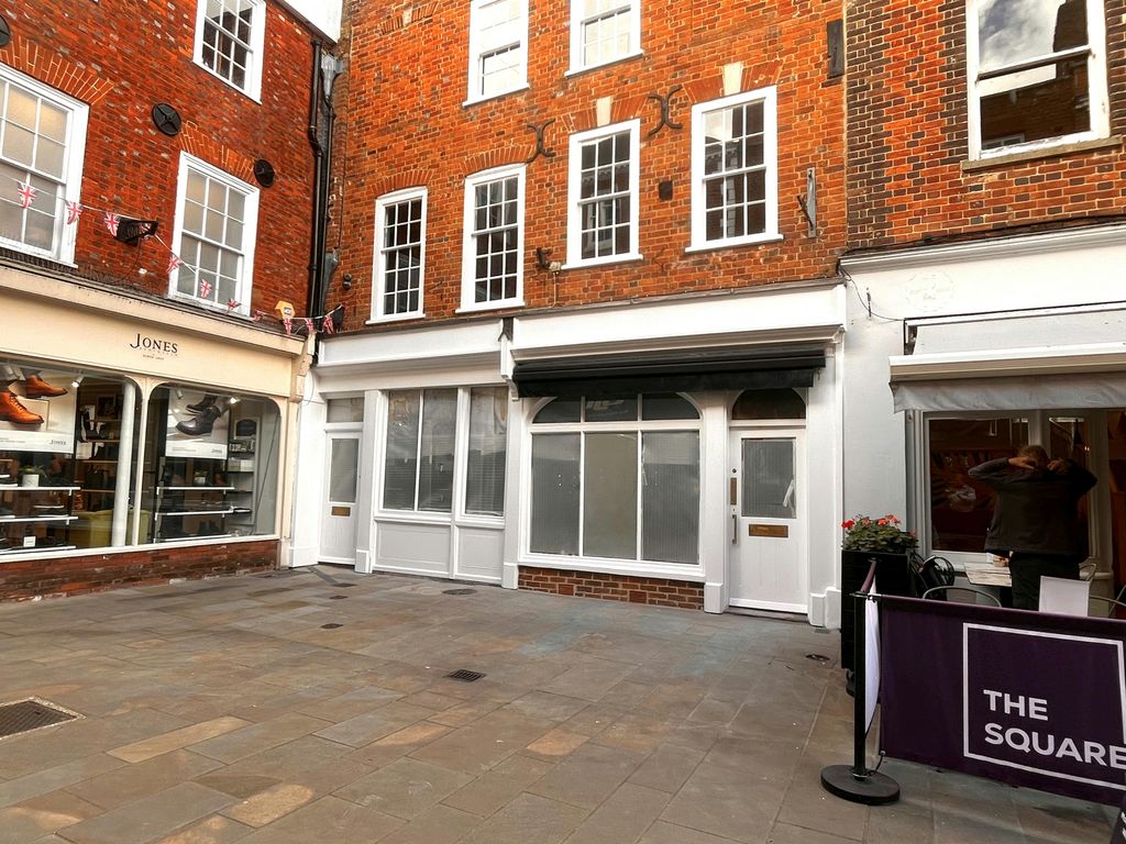 Property photo 1 of 4 1 E.Jpg