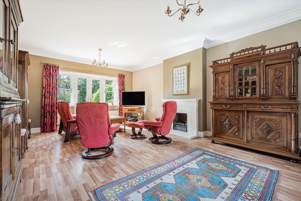 Property photo 3 of 22 Image