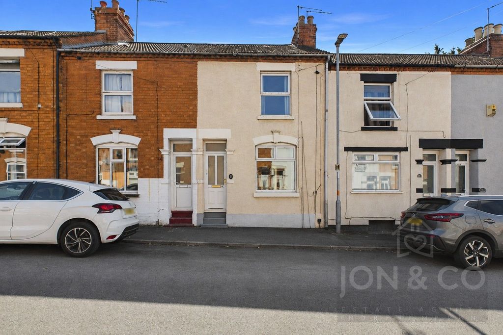Property photo 1 of 9