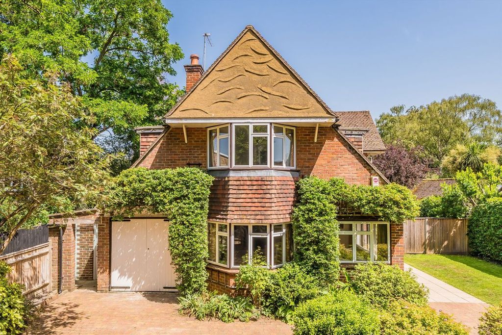 Property photo 1 of 12