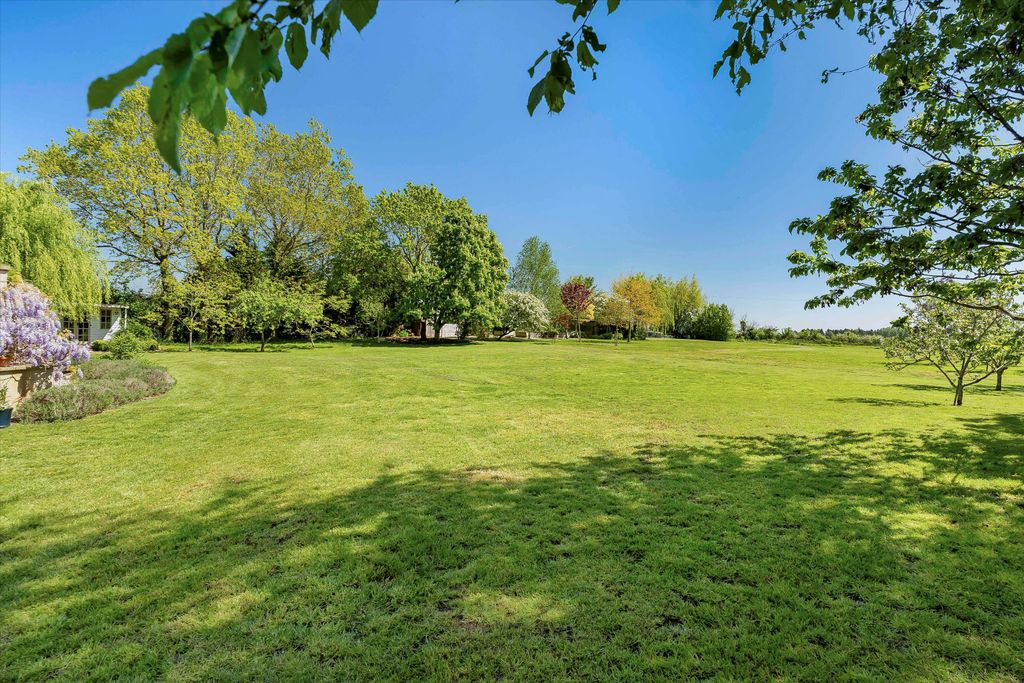 Property photo 2 of 34 Image