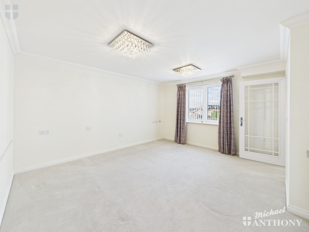 Property photo 2 of 14 Cam03852G0-Pr0478-Still004