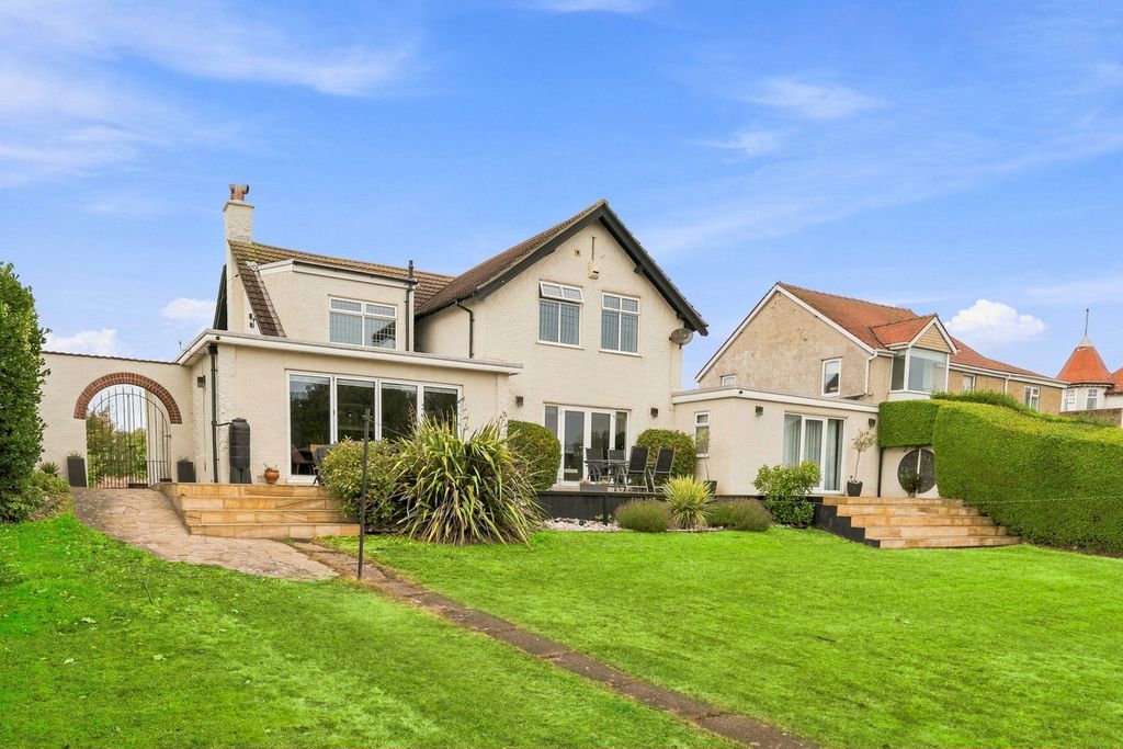 Property photo 1 of 35