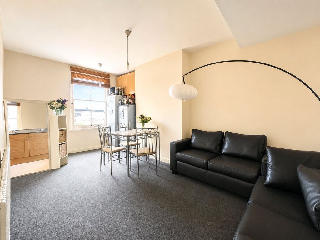 Property photo 2 of 11 Picture No. 09