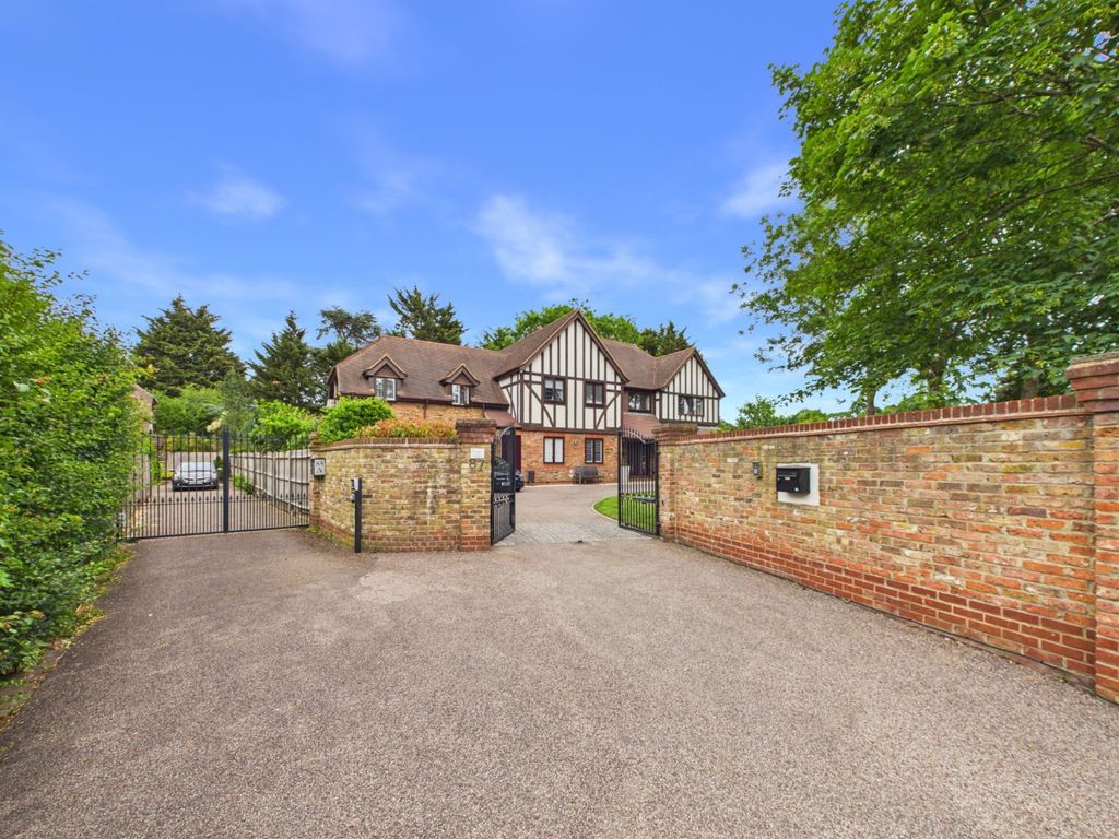 Property photo 2 of 39 5184463