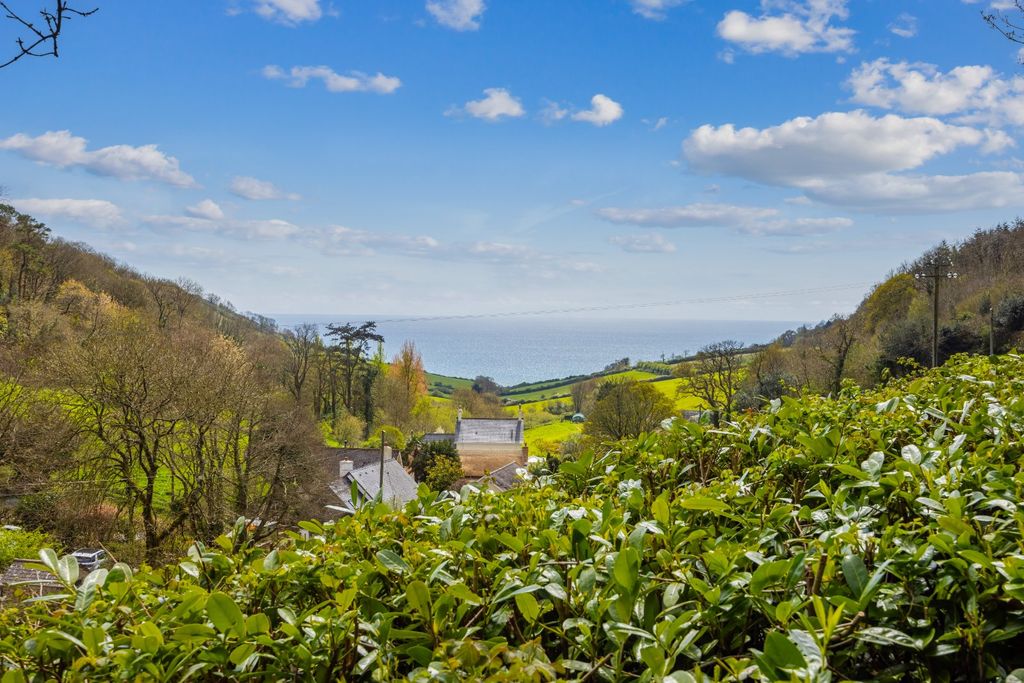 Property photo 2 of 28 Views