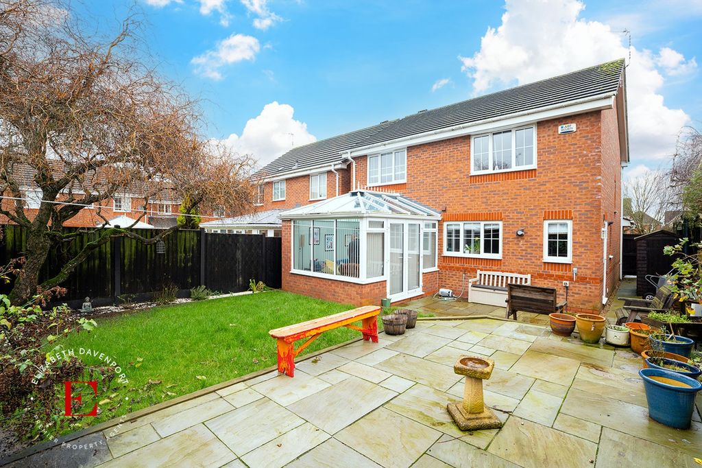 Property photo 2 of 20