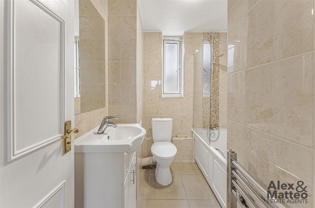 Property photo 3 of 14 Dsc04419.Jpg