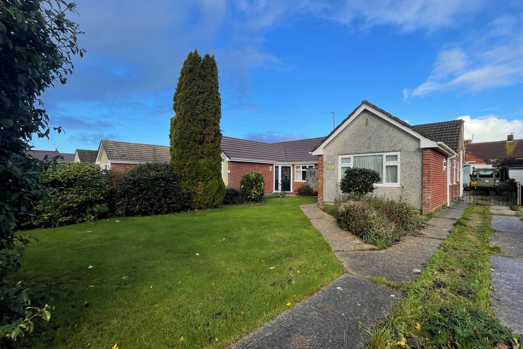 Property photo 1 of 16 Front