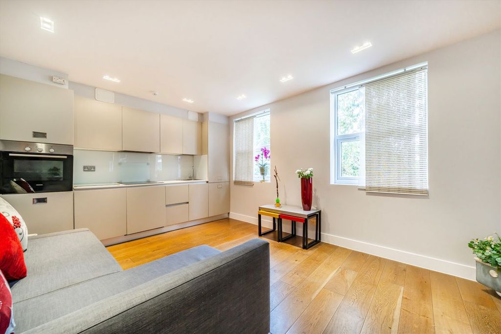 Property photo 1 of 4