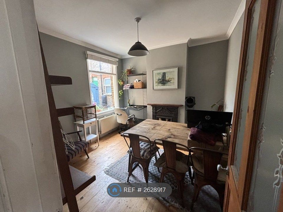 Property photo 2 of 17 Dining Room / Office