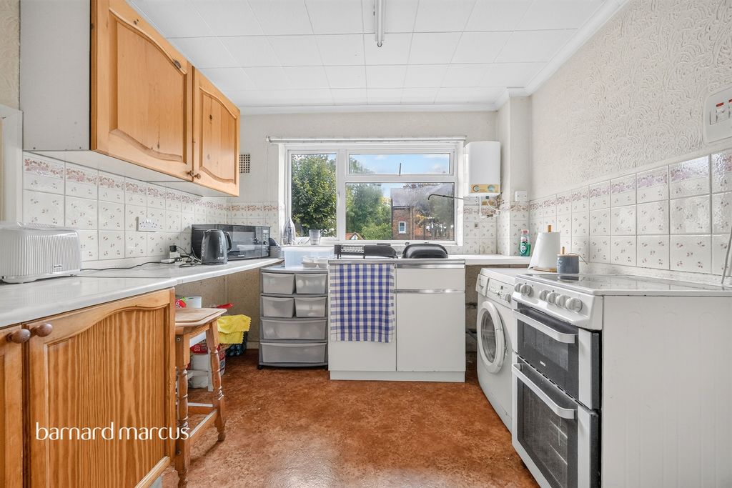 Property photo 3 of 21