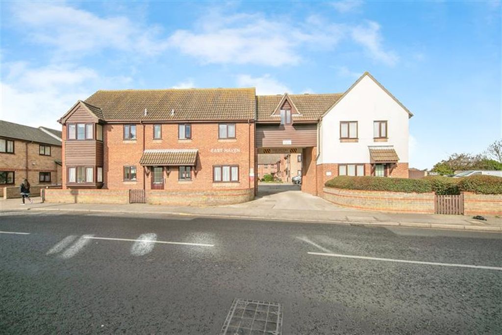 Property photo 1 of 13 (Main)