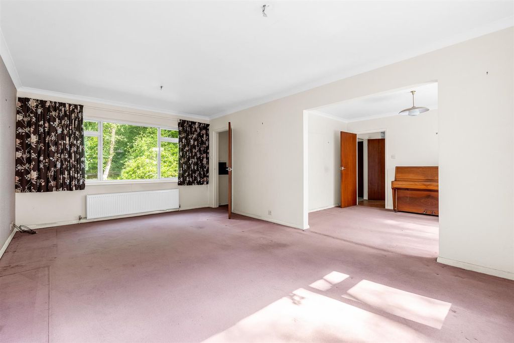 Property photo 3 of 12 Internal.Jpg