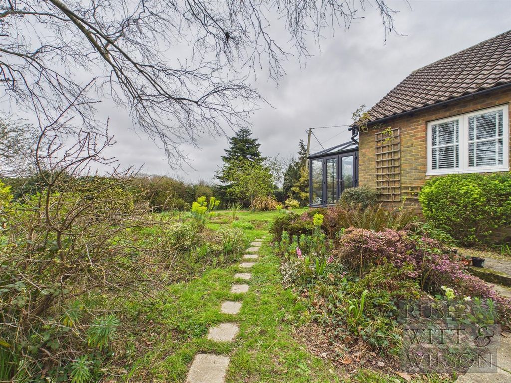 Property photo 2 of 38