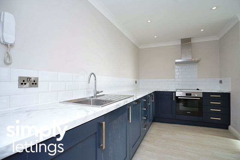 Property photo 3 of 13 Photo 6