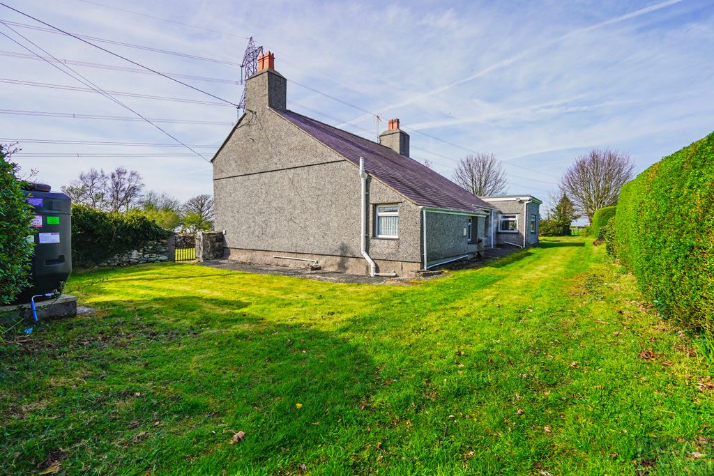 Additional image 6 of 4 bed farm for saleCae Sion Farm, Carmel - 5.3 Ac LL54