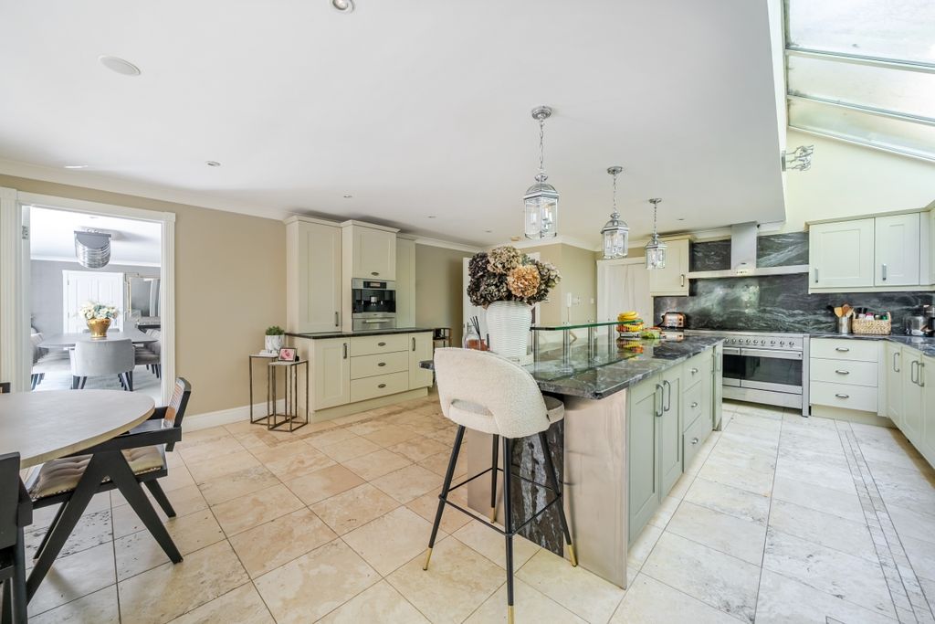 Additional image 7 of 6 bed detached house to rentBagshot Road, Ascot SL5