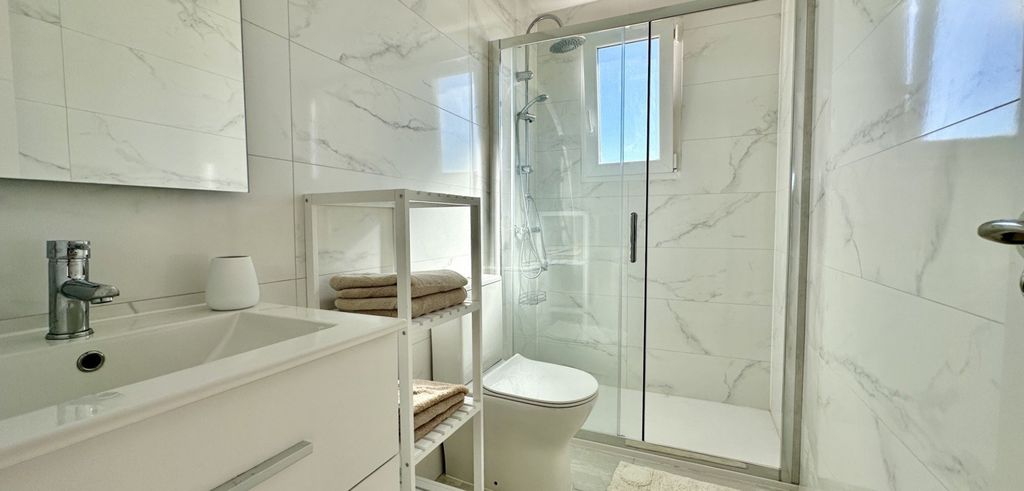 Property photo 3 of 38