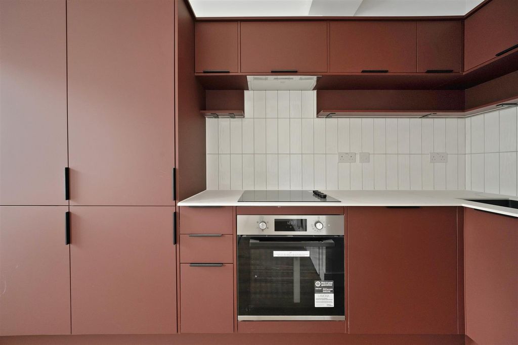 Property photo 3 of 14 Reception/Kitchen