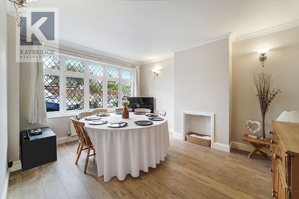 Property photo 3 of 16 Raleigh Drive, Surbiton