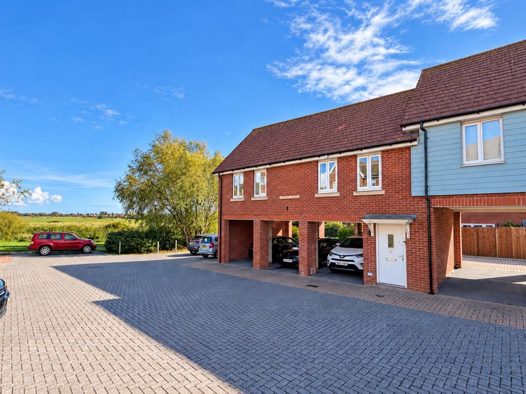 Property photo 1 of 9 Weavers Close.Png