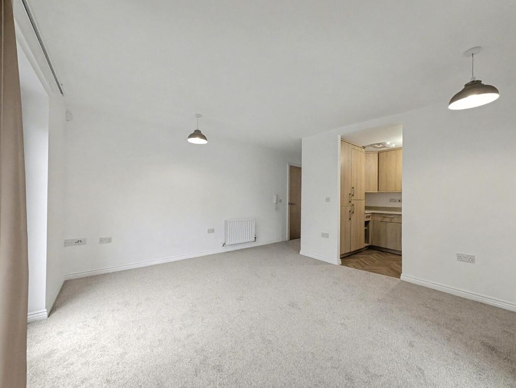 Property photo 3 of 9 Living Room